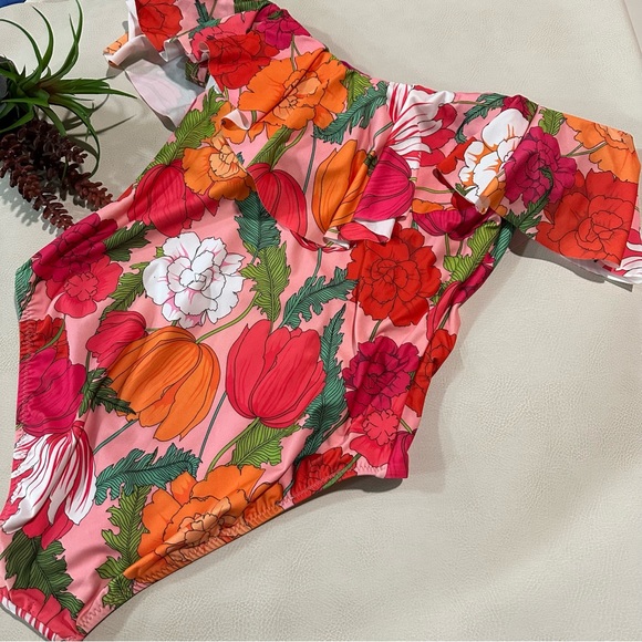 NWT TRINA TURK SUNNY BLOOM OFF THE SHOULDER BANDEAU ONE PIECE - Picture 5 of 13